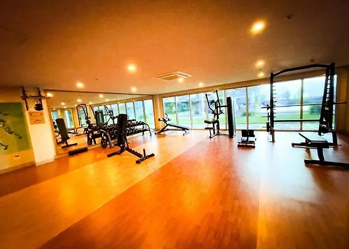 Lovely & Modern 1br In Across Okada