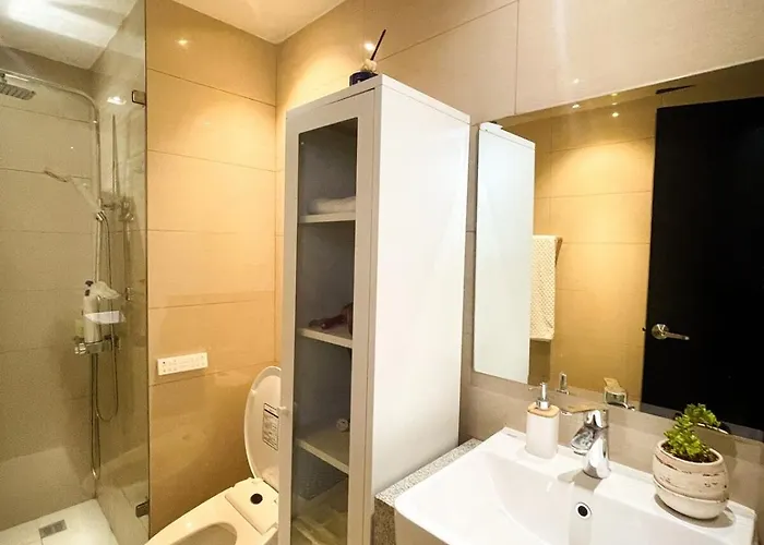 Lovely & Modern 1br In Across Okada Manila